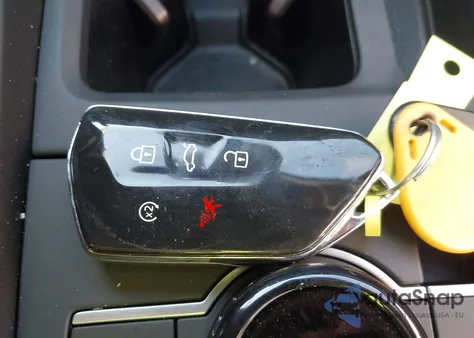 2025 Volkswagen Tiguan 2.0T Se R-Line Black z USA, uszkodzony, nr VIN 3VVGR7RM1SM034842